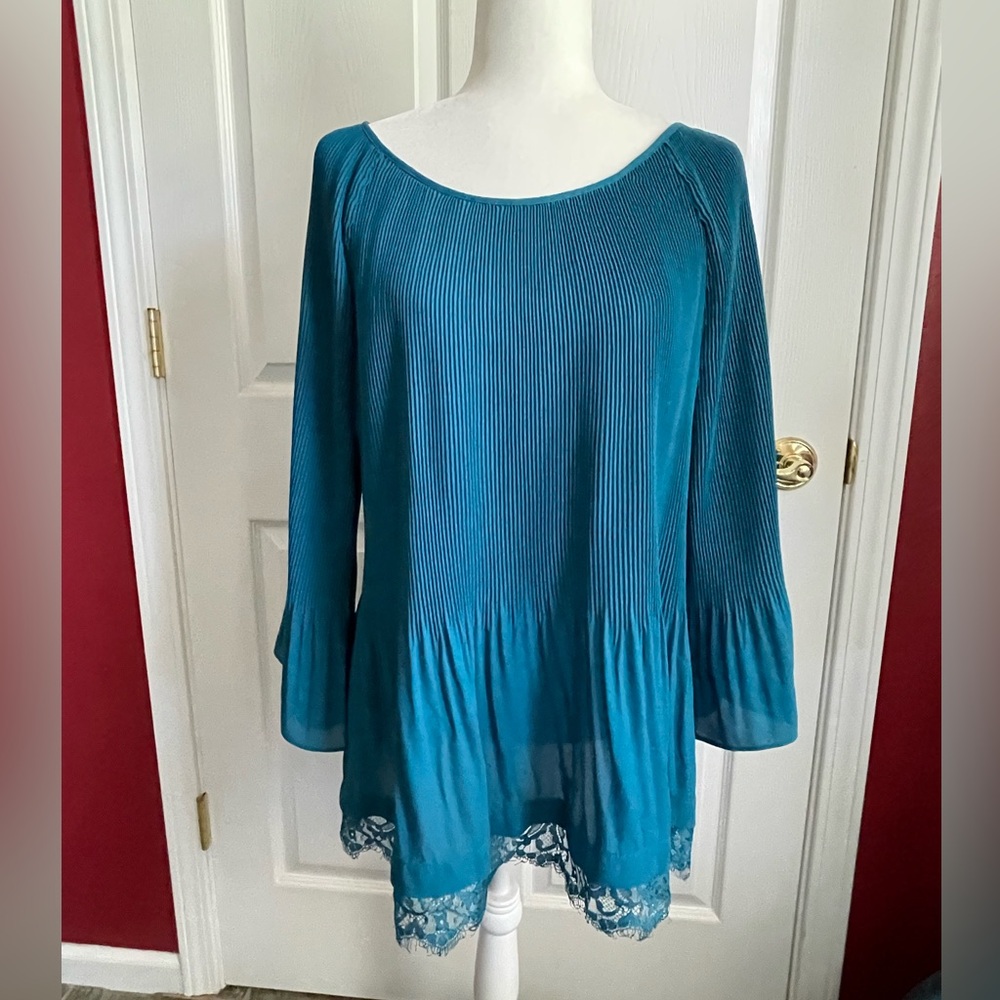 Roz & Ali Teal Blue Tunic with Pleated 3/4 Sleeves